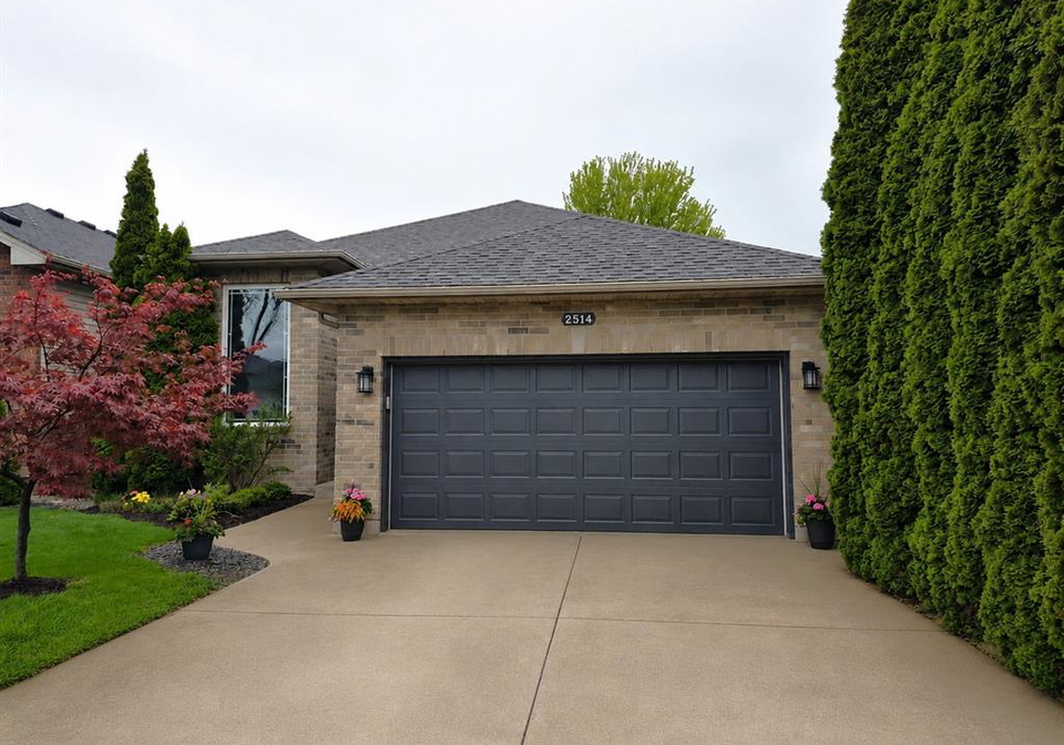 2514-duneshill-avenue-windsor-ontario-26013798