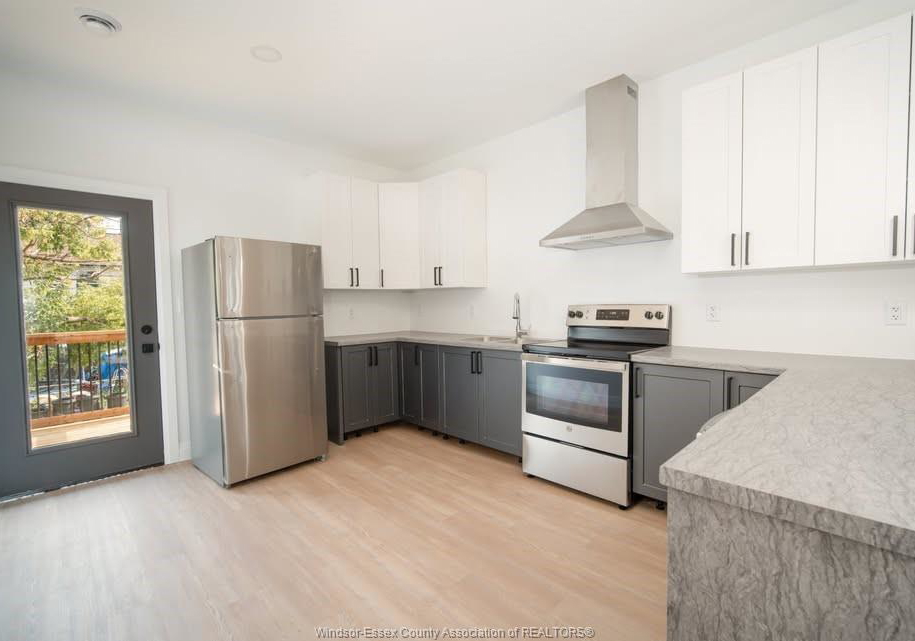 1210-laurendeau-avenue-windsor-ontario-26013830