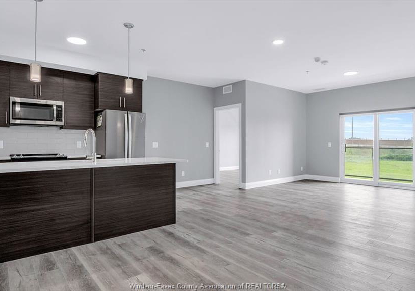 4785-walker-road-windsor-ontario-26013837