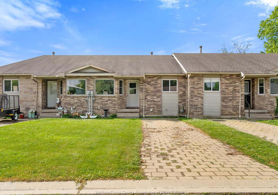 142-lamarsh-street-wheatley-ontario-26013845