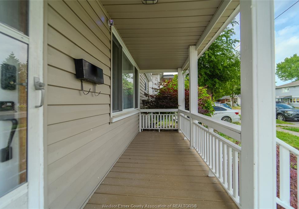 2647-george-windsor-ontario-26013855