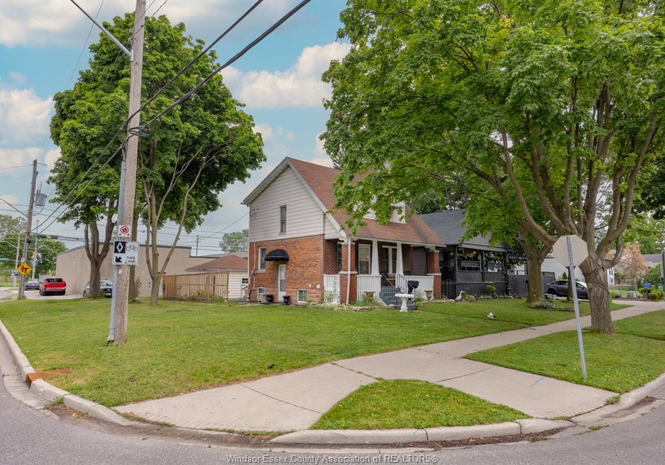 908-oak-street-windsor-ontario-26013858