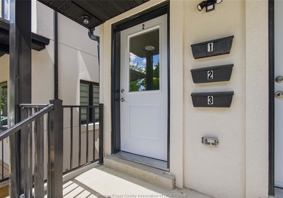 2490-george-avenue-windsor-ontario-26013873
