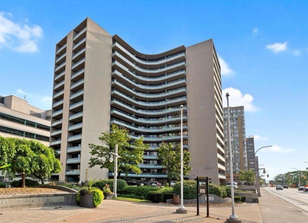 111-riverside-drive-east-windsor-ontario-26013877