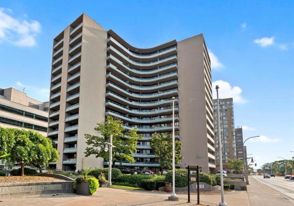 111-riverside-drive-east-windsor-ontario-26013877