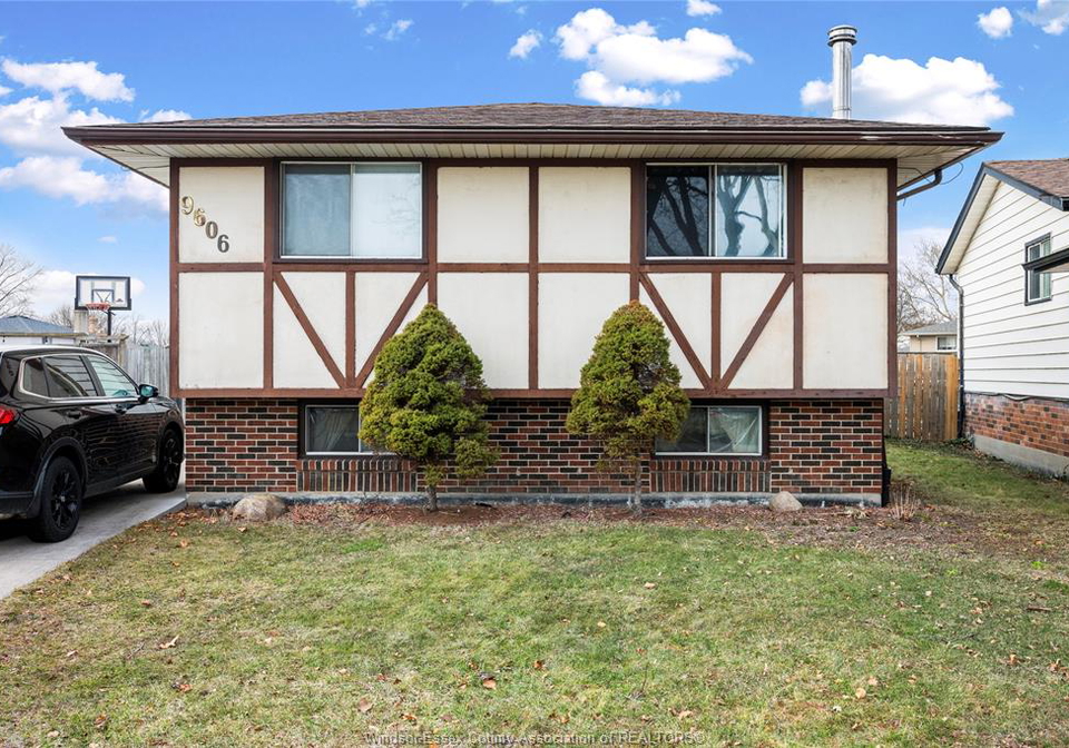 9606-avery-lane-windsor-ontario-26013881