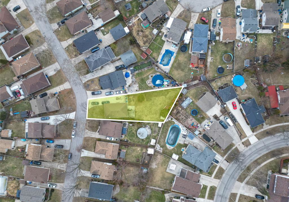 9606-avery-lane-windsor-ontario-26013881