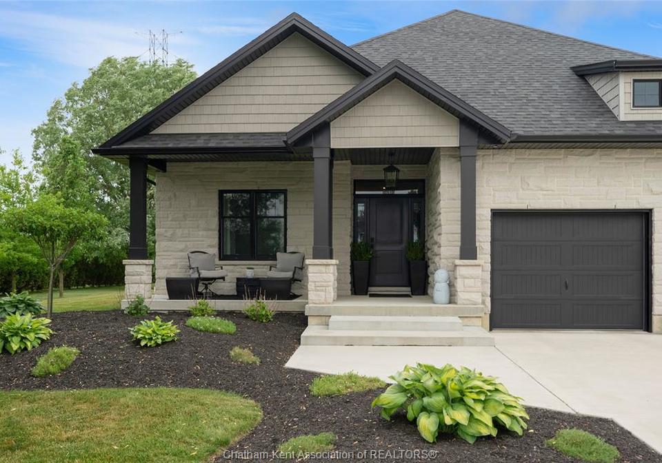 21267-adams-crescent-mckays-corners-ontario-26013887