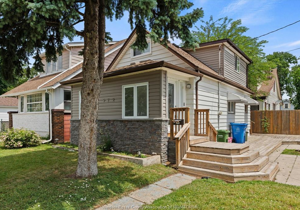 972-wellington-avenue-windsor-ontario-26013905