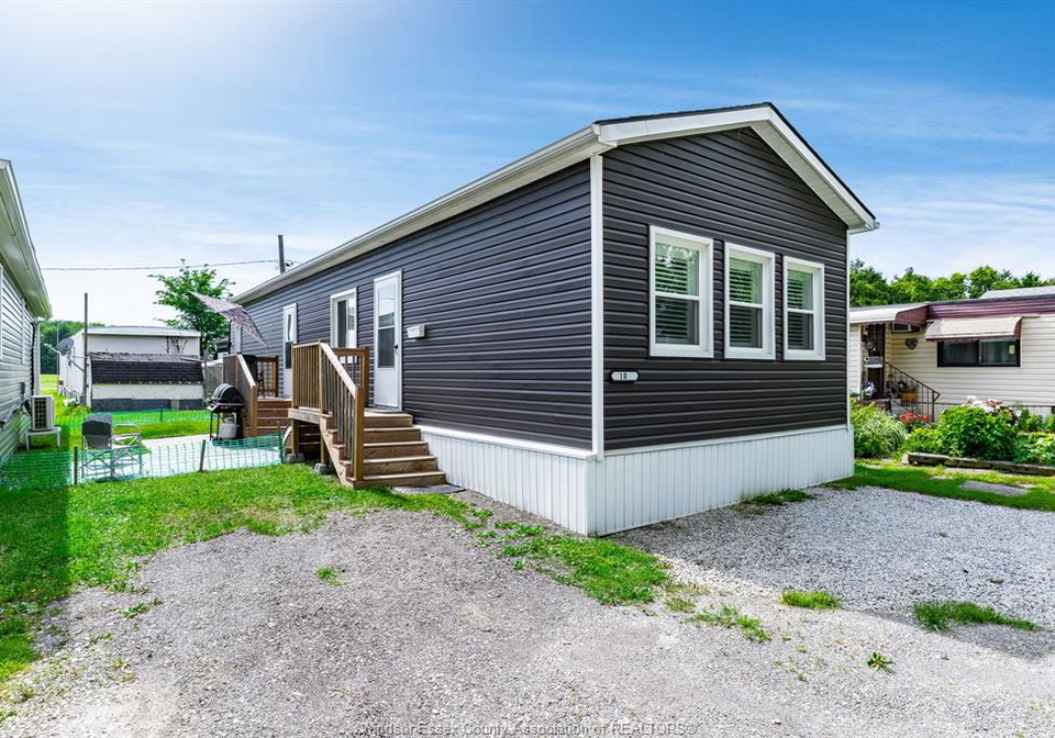 11408-county-road-46-10-comber-ontario-26013910