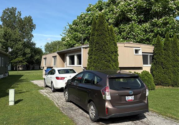 101-dana-essex-ontario-26013919