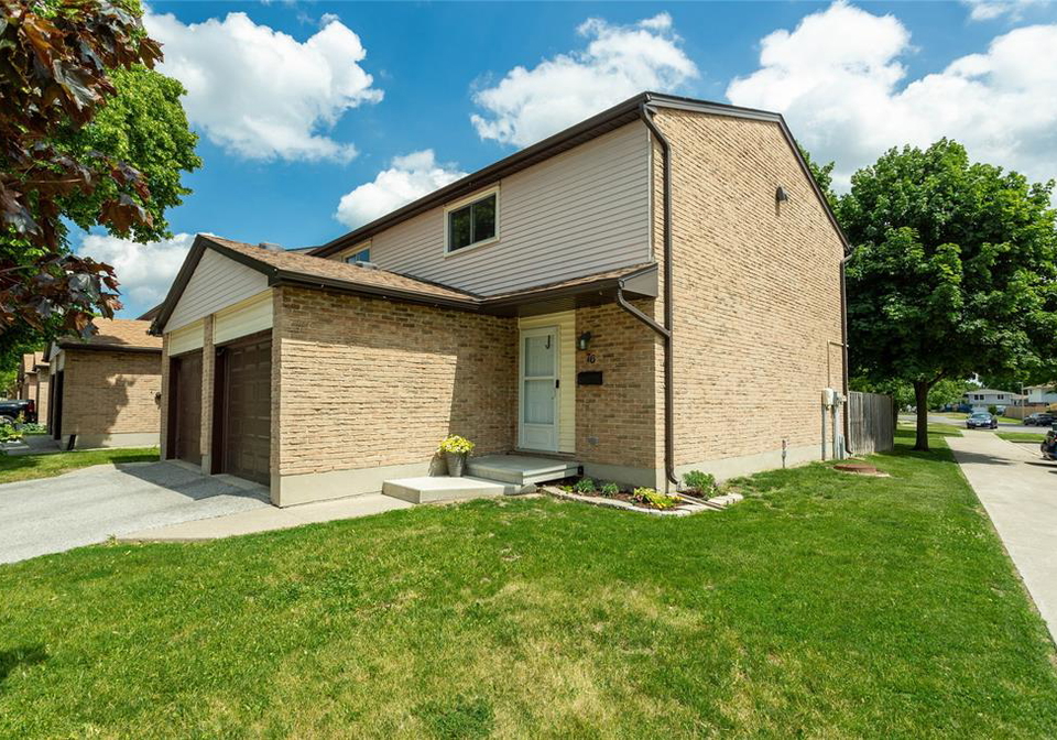 215-trudeau-drive-sarnia-ontario-26013932