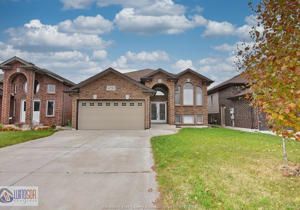 4579-periwinkle-crescent-windsor-ontario-26013940