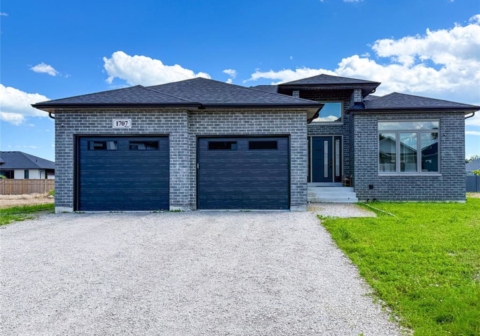 1707-mucci-kingsville-ontario-26013951