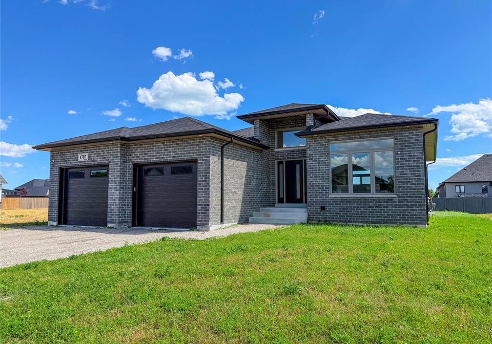 1707-mucci-kingsville-ontario-26013951