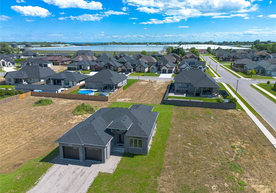 1707-mucci-kingsville-ontario-26013951