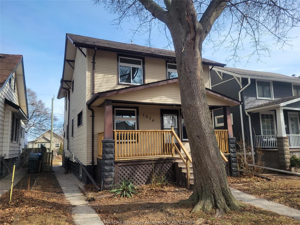 1524-lincoln-windsor-ontario-26013978