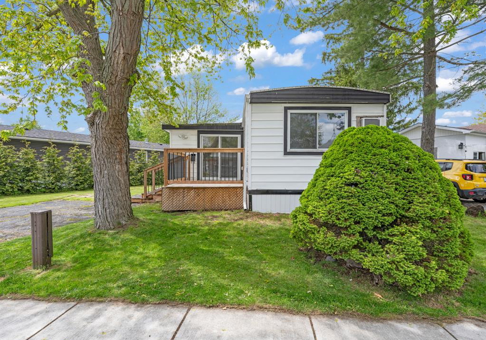 178-neil-court-essex-ontario-26013985