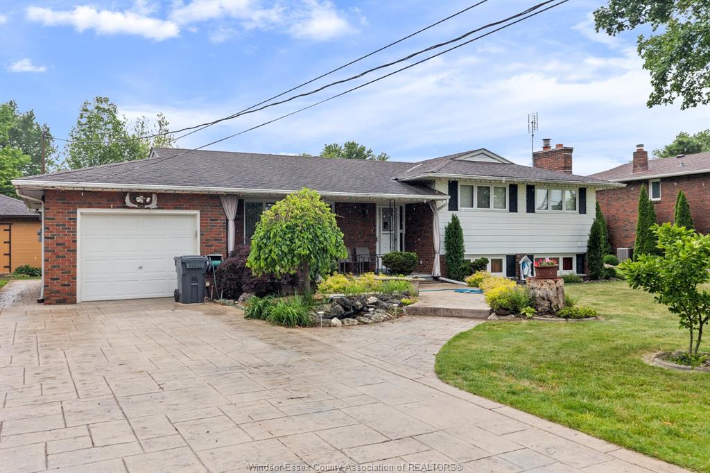 3325-baseline-road-windsor-ontario-26013986