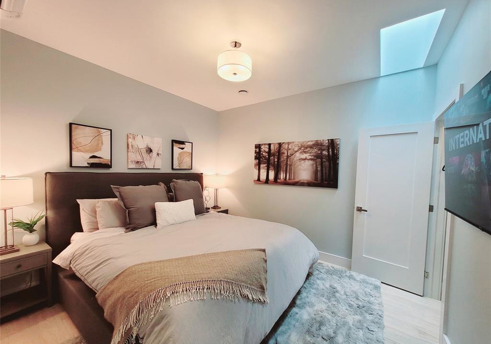 477-pelissier-street-windsor-ontario-26014010