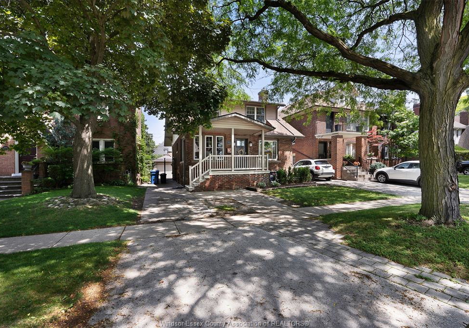 2268-dougall-avenue-windsor-ontario-26014033