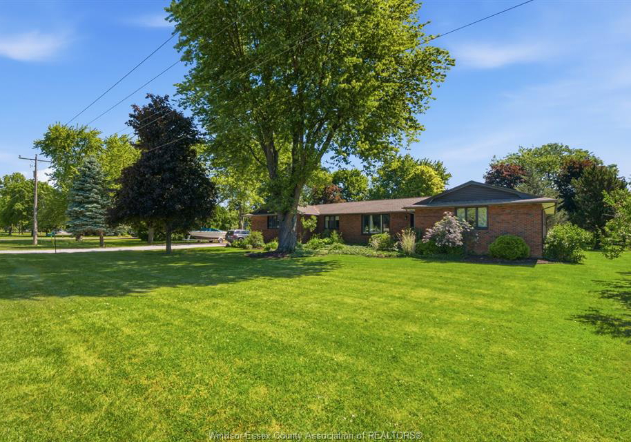 1732-belle-river-road-lakeshore-ontario-26014039