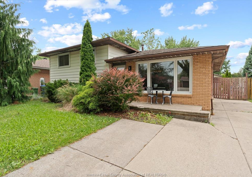 3285-rosebriar-road-windsor-ontario-26014040