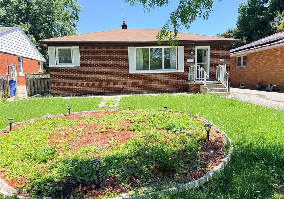 3825-poplar-windsor-ontario-26014046