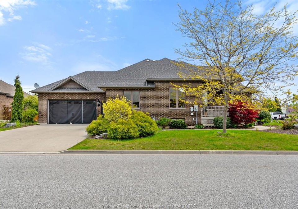 222-woodycrest-avenue-kingsville-ontario-26014049