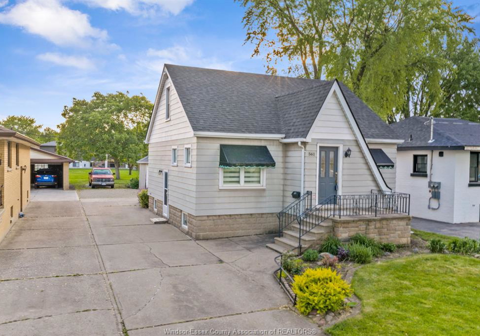 561-elinor-street-windsor-ontario-26014053