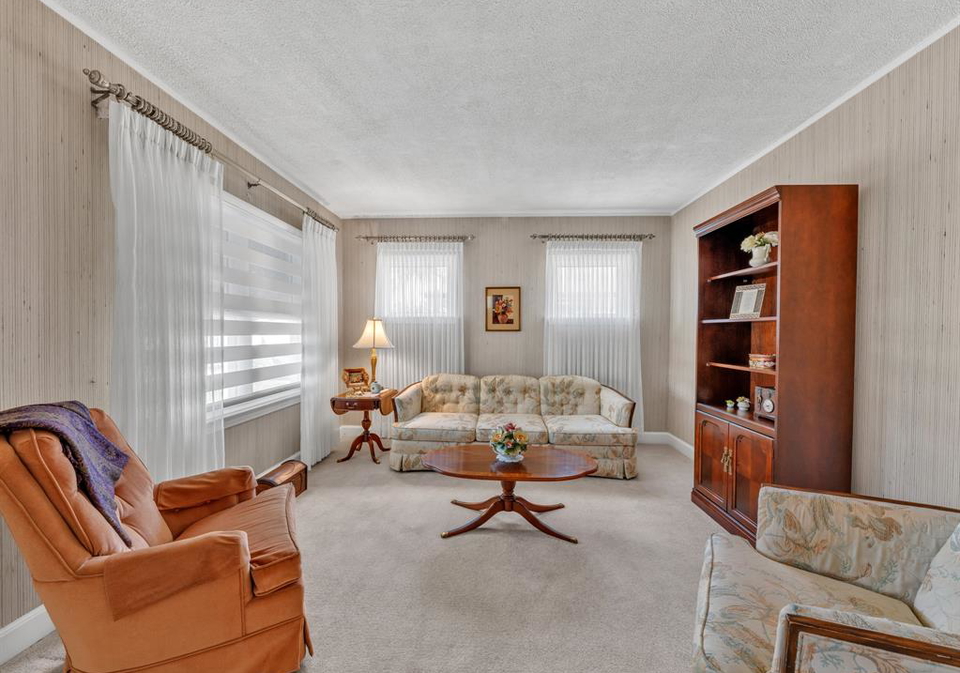 561-elinor-street-windsor-ontario-26014053