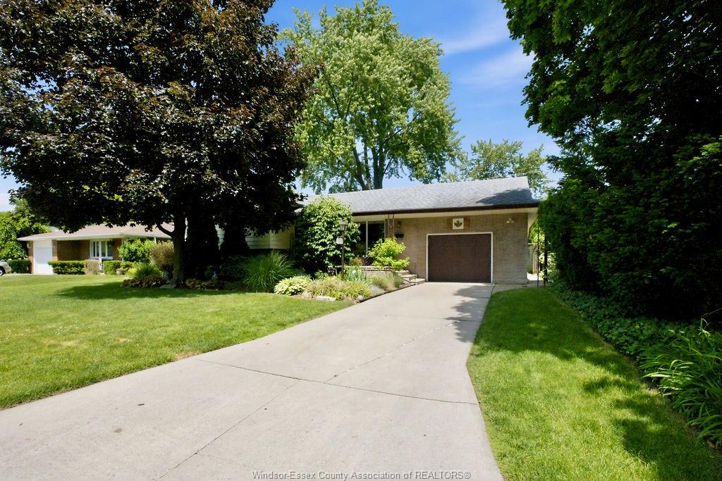 3410-avondale-avenue-windsor-ontario-26014055