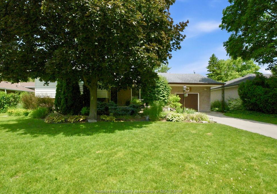 3410-avondale-avenue-windsor-ontario-26014055