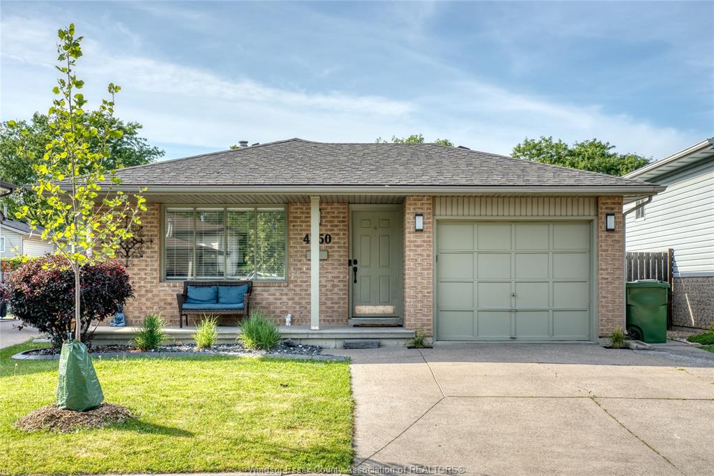 4570-theresa-place-windsor-ontario-26014060