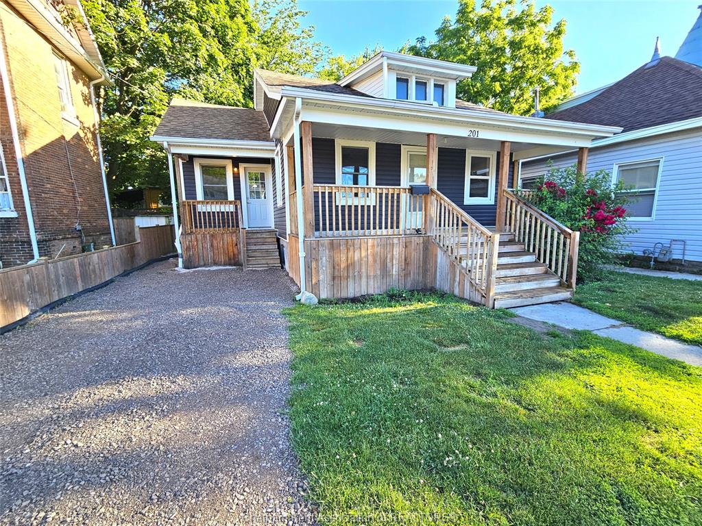 201-park-street-chatham-ontario-26014064