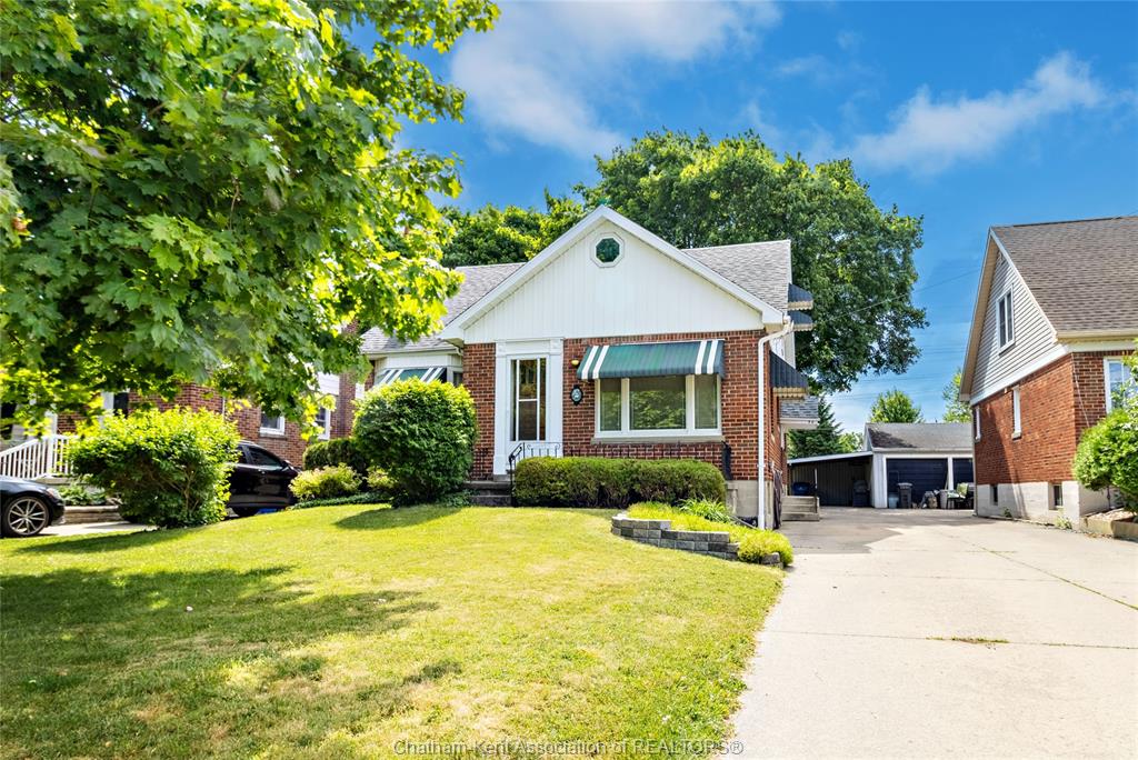 82-mcfadden-avenue-chatham-ontario-26014094