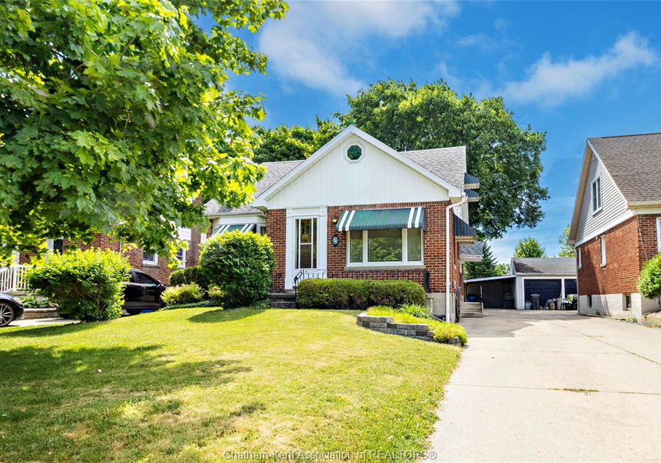 82-mcfadden-avenue-chatham-ontario-26014094
