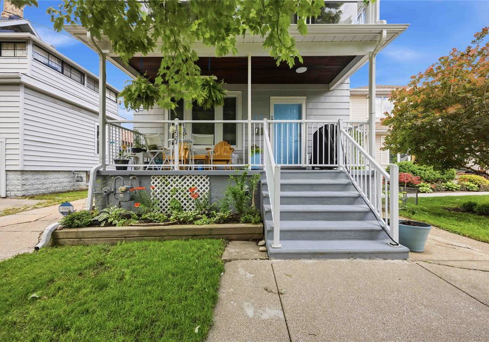 137-euphemia-street-north-sarnia-ontario-26014104