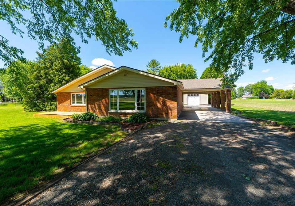 5509-stewart-line-wallaceburg-ontario-26014111