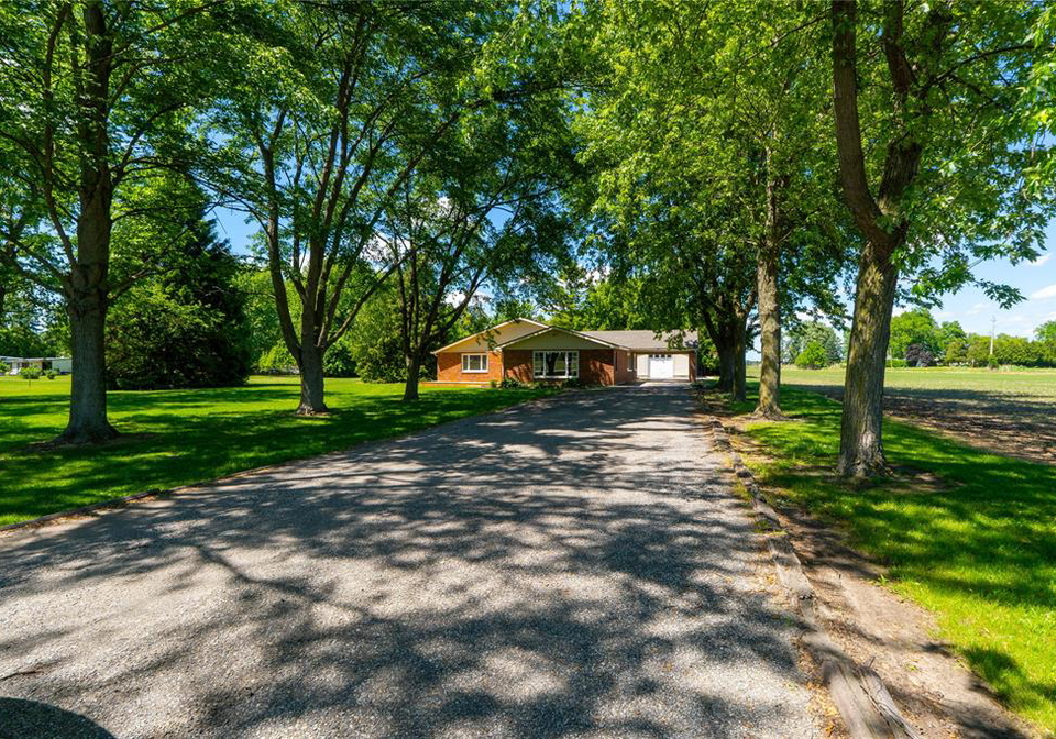 5509-stewart-line-wallaceburg-ontario-26014111