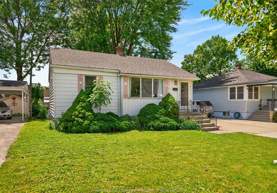 1677-norman-road-windsor-ontario-26014119