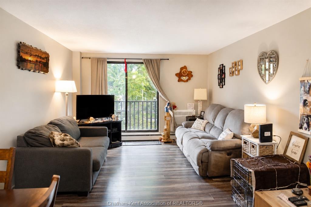 225-campus-parkway-chatham-ontario-26014123