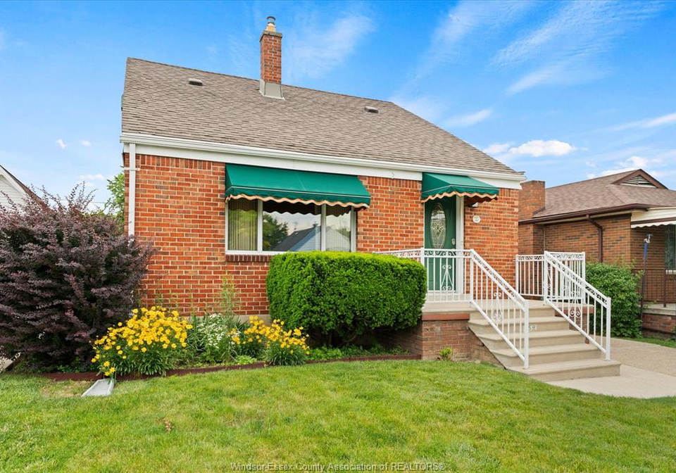 958-esdras-windsor-ontario-26014128