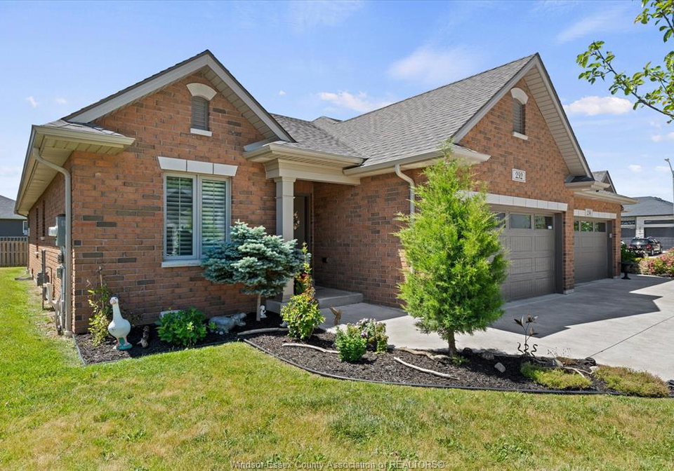 252-serena-kingsville-ontario-26014143