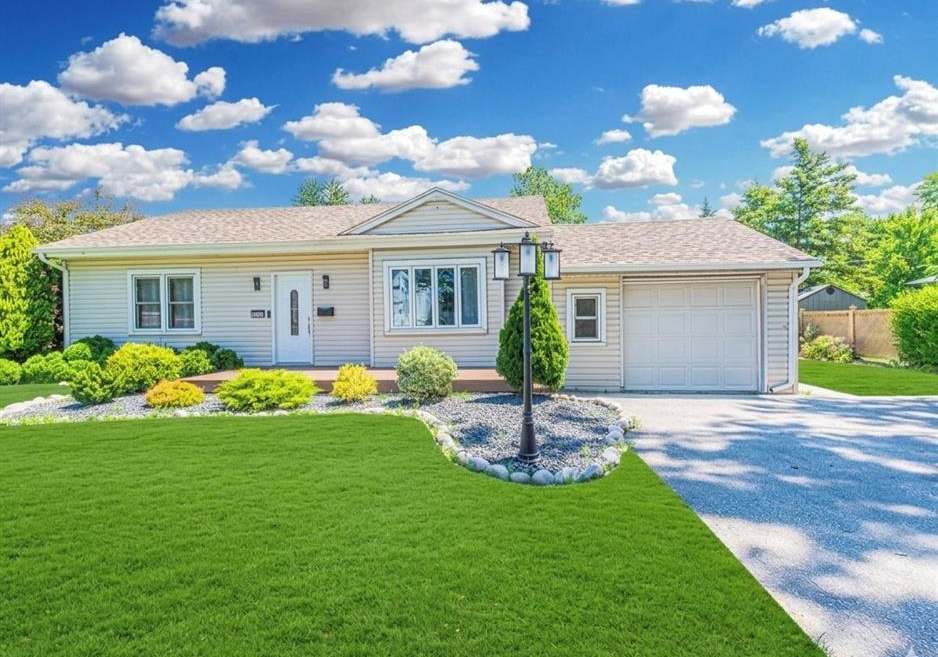 3186-bliss-windsor-ontario-26014164