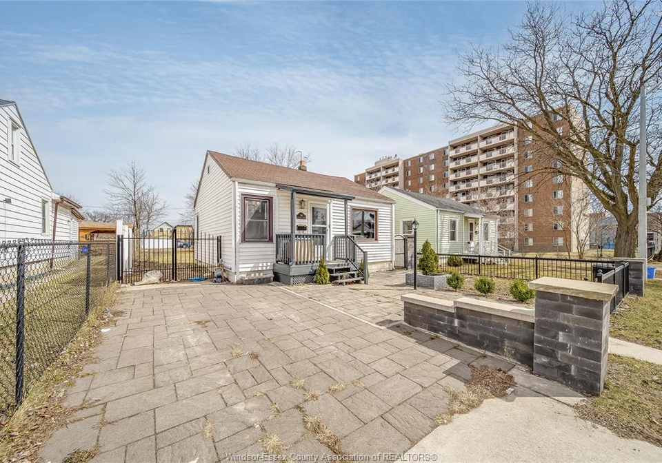 744-mcdougall-street-windsor-ontario-26014184