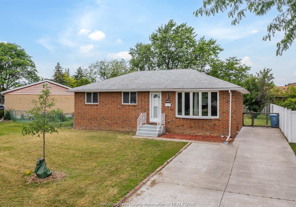 5210-queen-elizabeth-drive-windsor-ontario-26014186