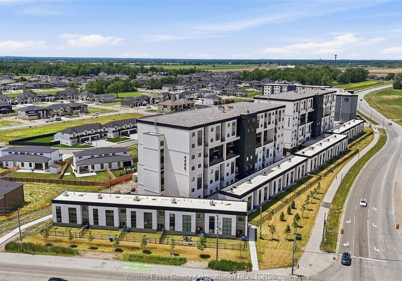 4400-laurier-parkway-lasalle-ontario-26014210