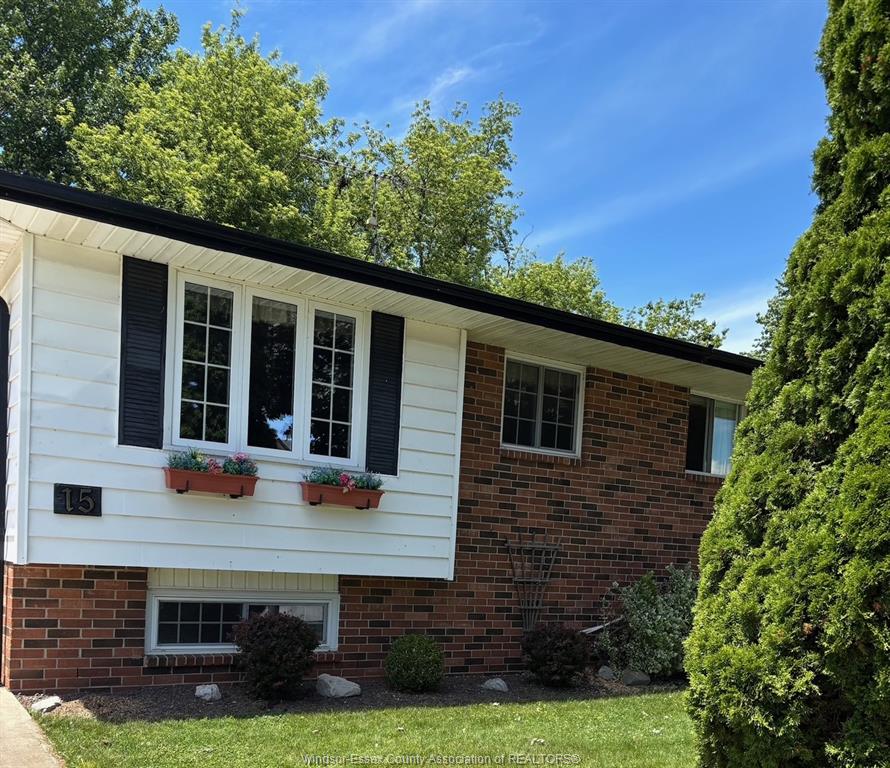 15-windwood-leamington-ontario-26014239