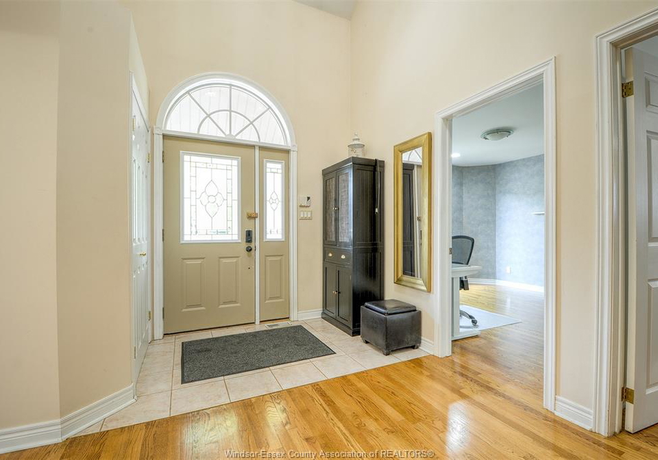 36-meadow-lane-essex-ontario-26014254